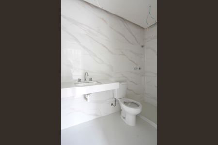 Apartamento à venda com 76m², 2 quartos e 2 vagasBanheiro social