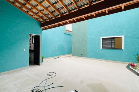 Casa à venda com 268m², 3 quartos e 3 vagas Casa à venda com 268m², 3 quartos e 3 vagasÁrea externa