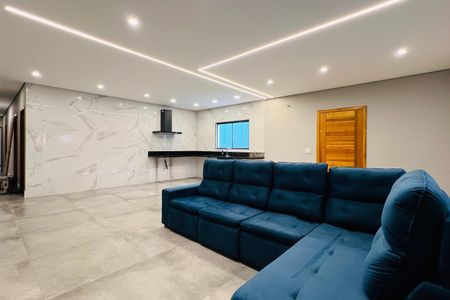 Casa à venda com 268m², 3 quartos e 3 vagas Casa à venda com 268m², 3 quartos e 3 vagasSala/Cozinha