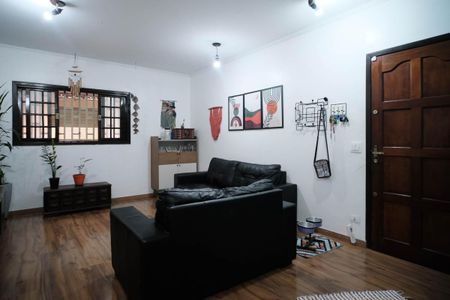 Casa à venda com 135m², 3 quartos e 2 vagasSala