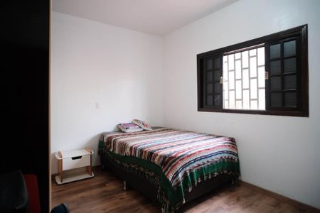 Casa à venda com 135m², 3 quartos e 2 vagasQuarto 1