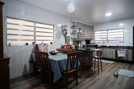 Casa à venda com 135m², 3 quartos e 2 vagasCozinha