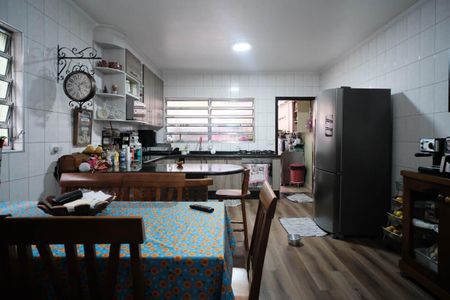 Casa à venda com 135m², 3 quartos e 2 vagasCozinha