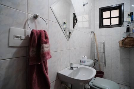 Casa à venda com 135m², 3 quartos e 2 vagasBanheiro 2