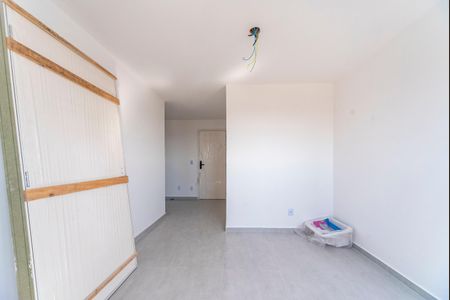 Apartamento à venda com 42m², 2 quartos e 1 vaga Apartamento à venda com 42m², 2 quartos e 1 vagaSala