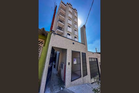 Apartamento à venda com 42m², 2 quartos e 1 vaga Apartamento à venda com 42m², 2 quartos e 1 vagaFachada