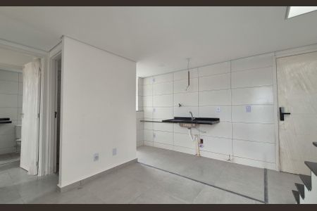 Apartamento à venda com 79m², 2 quartos e 1 vaga Apartamento à venda com 79m², 2 quartos e 1 vagaSala