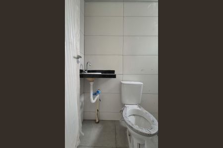 Apartamento à venda com 79m², 2 quartos e 1 vaga Apartamento à venda com 79m², 2 quartos e 1 vagaBanheiro da suíte