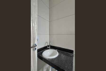 Apartamento à venda com 79m², 2 quartos e 1 vaga Apartamento à venda com 79m², 2 quartos e 1 vagaBanheiro da suíte