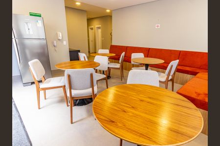 Apartamento para alugar com 25m², 1 quarto e sem vaga Apartamento para alugar com 25m², 1 quarto e sem vagaÁrea comum - Salão de festas