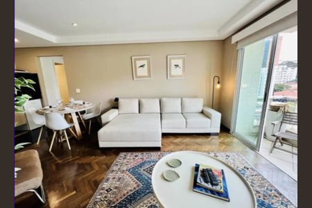 Apartamento à venda com 52m², 1 quarto e 2 vagasFoto 02