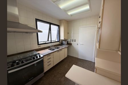 Apartamento para alugar com 216m², 3 quartos e 3 vagasFoto 48