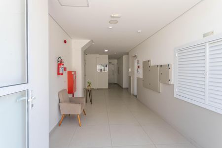 Apartamento para alugar com 46m², 2 quartos e 1 vaga Apartamento para alugar com 46m², 2 quartos e 1 vagaHall de entrada