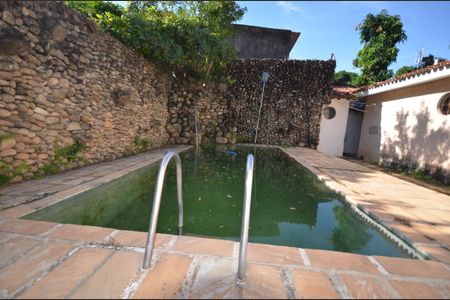 Casa para alugar com 210m², 3 quartos e 4 vagasPiscina