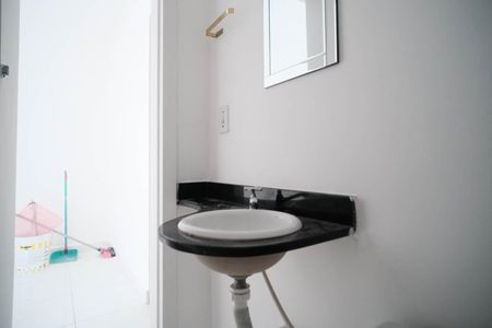 Casa de condomínio para alugar com 130m², 3 quartos e 3 vagasBanheiro 3