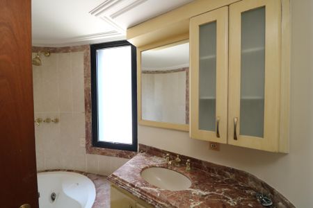 Apartamento para alugar com 154m², 3 quartos e 2 vagasBanheiro da Suíte 1