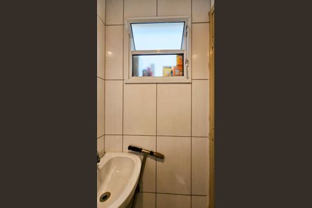 Casa à venda com 144m², 3 quartos e 4 vagasBanheiro de Serviço