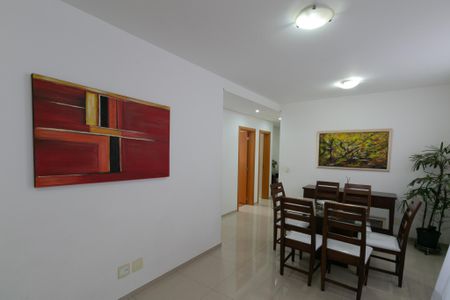 Apartamento à venda com 98m², 4 quartos e 2 vagas Apartamento à venda com 98m², 4 quartos e 2 vagasSala
