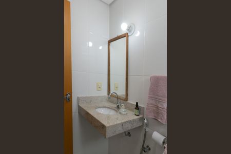 Apartamento à venda com 98m², 4 quartos e 2 vagas Apartamento à venda com 98m², 4 quartos e 2 vagasBanheiro Suite