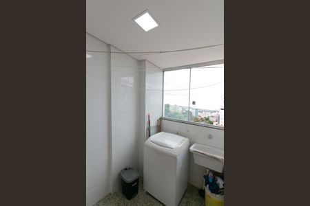 Apartamento à venda com 98m², 4 quartos e 2 vagas Apartamento à venda com 98m², 4 quartos e 2 vagasÁrea de Serviço