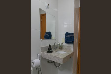 Apartamento à venda com 98m², 4 quartos e 2 vagas Apartamento à venda com 98m², 4 quartos e 2 vagasBanheiro Social