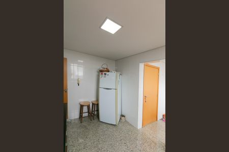 Apartamento à venda com 98m², 4 quartos e 2 vagas Apartamento à venda com 98m², 4 quartos e 2 vagasCozinha