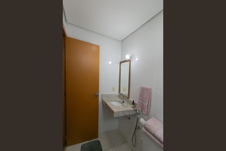 Apartamento à venda com 98m², 4 quartos e 2 vagas Apartamento à venda com 98m², 4 quartos e 2 vagasBanheiro Suite