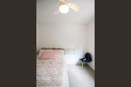 Apartamento à venda com 107m², 4 quartos e 2 vagas Apartamento à venda com 107m², 4 quartos e 2 vagasQuarto 1 - Suíte