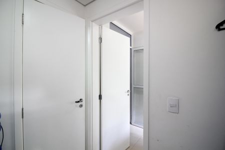 Apartamento à venda com 107m², 4 quartos e 2 vagas Apartamento à venda com 107m², 4 quartos e 2 vagasQuarto de Serviço