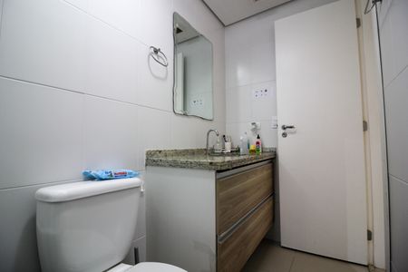 Apartamento à venda com 107m², 4 quartos e 2 vagas Apartamento à venda com 107m², 4 quartos e 2 vagasBanheiro Social