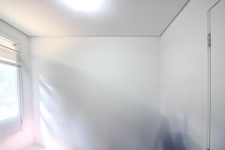 Apartamento à venda com 107m², 4 quartos e 2 vagas Apartamento à venda com 107m², 4 quartos e 2 vagasQuarto de Serviço