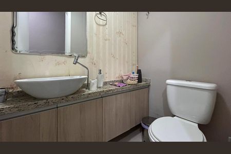 Apartamento à venda com 107m², 4 quartos e 2 vagas Apartamento à venda com 107m², 4 quartos e 2 vagasLavabo Sala de Jantar