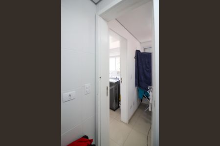 Apartamento à venda com 107m², 4 quartos e 2 vagas Apartamento à venda com 107m², 4 quartos e 2 vagasBanheiro de Serviço