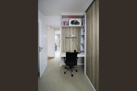 Apartamento à venda com 107m², 4 quartos e 2 vagas Apartamento à venda com 107m², 4 quartos e 2 vagasQuarto 3