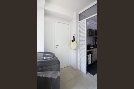 Apartamento à venda com 107m², 4 quartos e 2 vagas Apartamento à venda com 107m², 4 quartos e 2 vagasÁrea de Serviço