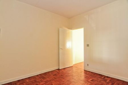 Casa à venda com 320m², 2 quartos e 1 vagaQuarto 1