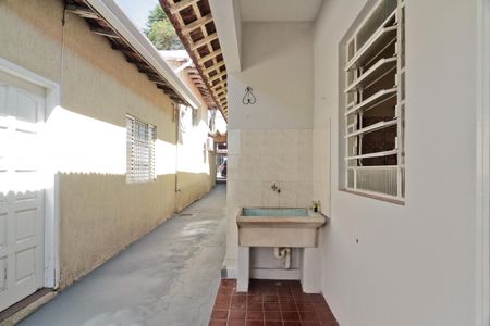 Casa à venda com 320m², 2 quartos e 1 vagaÁrea de Serviço