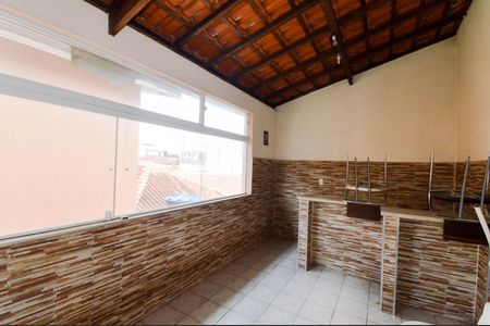 Casa à venda com 220m², 3 quartos e 3 vagas Casa à venda com 220m², 3 quartos e 3 vagasEspaço Gourmet