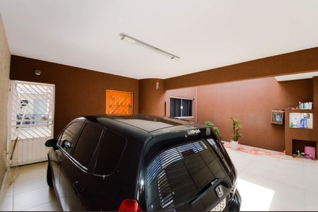 Casa à venda com 220m², 3 quartos e 3 vagas Casa à venda com 220m², 3 quartos e 3 vagasGaragem