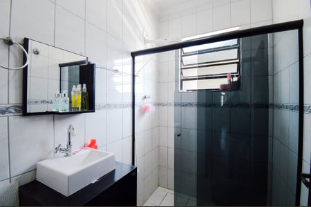 Casa à venda com 220m², 3 quartos e 3 vagas Casa à venda com 220m², 3 quartos e 3 vagasBanheiro Social