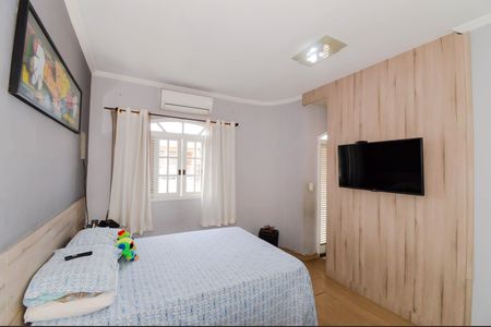 Casa à venda com 220m², 3 quartos e 3 vagas Casa à venda com 220m², 3 quartos e 3 vagasQuarto 3 - Suíte