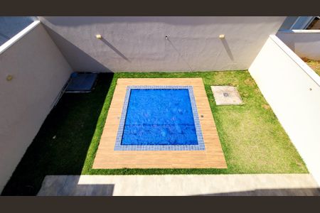 Casa de condomínio à venda com 250m², 3 quartos e 4 vagasÁrea comum - Piscina