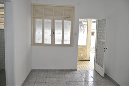 Casa à venda com 80m², 2 quartos e sem vagaSala
