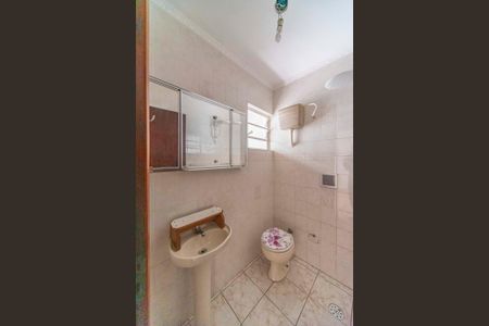 Casa à venda com 170m², 3 quartos e 3 vagasBanheiro de serviço