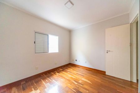 Casa à venda com 170m², 3 quartos e 3 vagasQuarto 2
