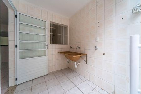 Casa à venda com 170m², 3 quartos e 3 vagasÁrea de Serviço