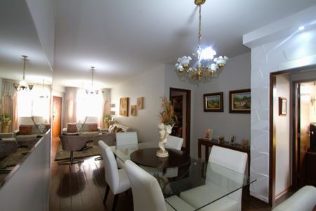 Apartamento à venda com 115m², 3 quartos e 1 vagaSala
