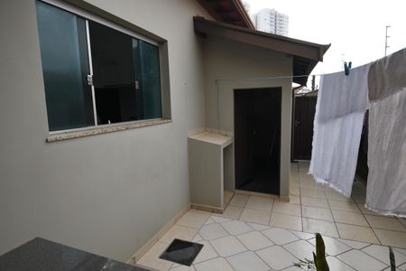 Casa à venda com 282m², 4 quartos e 2 vagasÁrea de Serviço