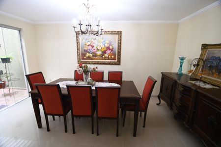 Casa à venda com 282m², 4 quartos e 2 vagasSala de Jantar
