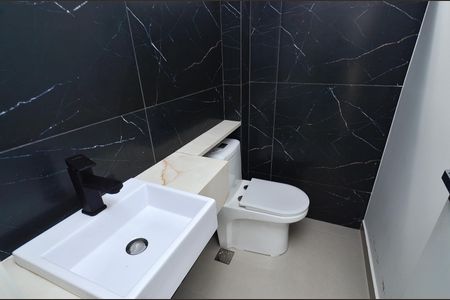 Apartamento à venda com 142m², 3 quartos e sem vagaBanheiro cobertura